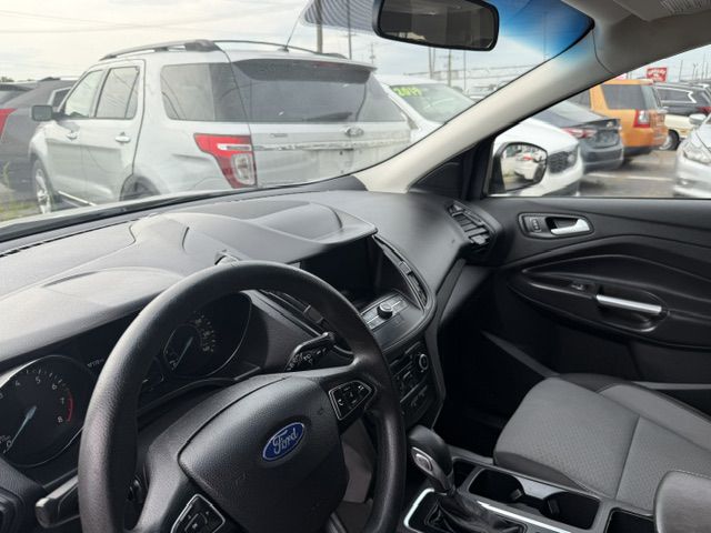 Photo 34 of this FORD ESCAPE
