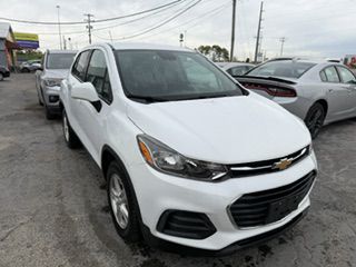Photo 2 of this CHEVROLET TRAX