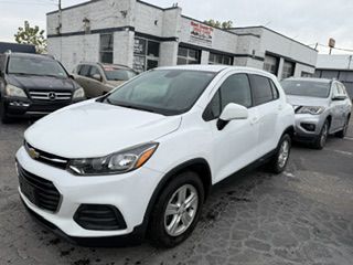 Photo 3 of this CHEVROLET TRAX
