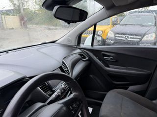 Photo 18 of this CHEVROLET TRAX