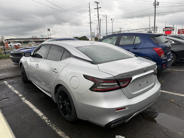 Photo 6 of this NISSAN MAXIMA