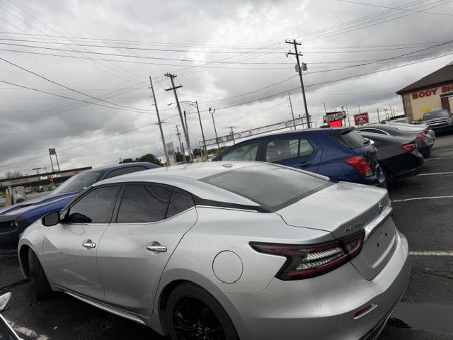 Photo 7 of this NISSAN MAXIMA