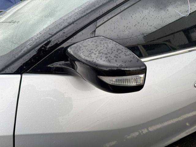 Photo 16 of this NISSAN MAXIMA
