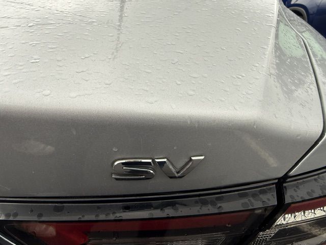 Photo 33 of this NISSAN MAXIMA