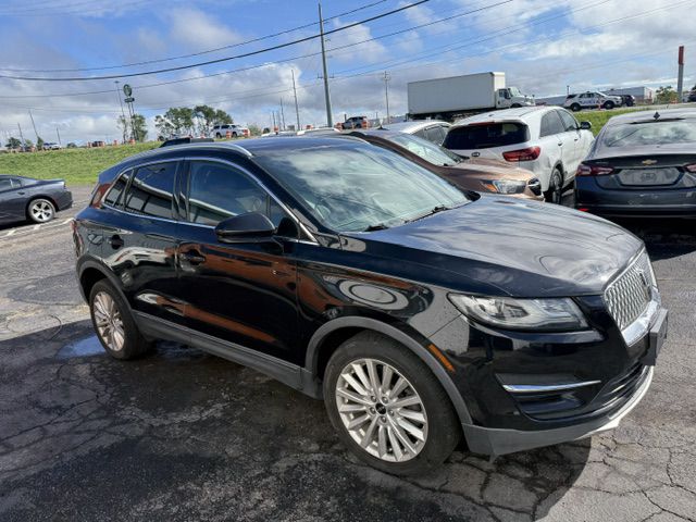 Photo 4 of this LINCOLN MKC