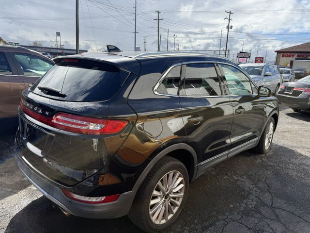Photo 6 of this LINCOLN MKC