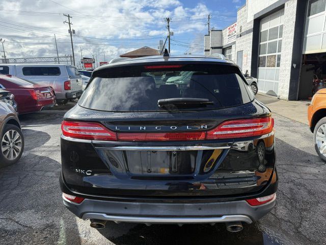 Photo 8 of this LINCOLN MKC
