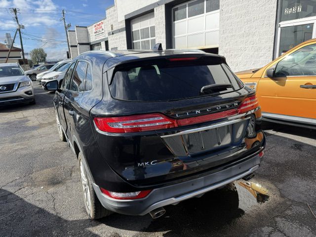Photo 9 of this LINCOLN MKC