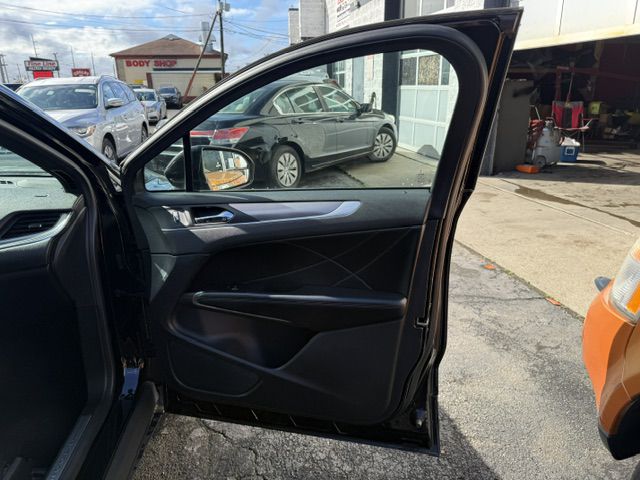 Photo 22 of this LINCOLN MKC