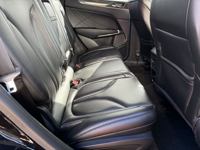 Photo 23 of this LINCOLN MKC