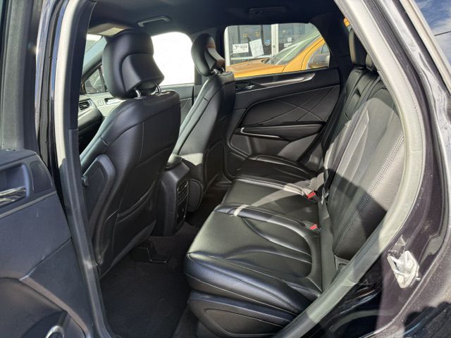 Photo 27 of this LINCOLN MKC