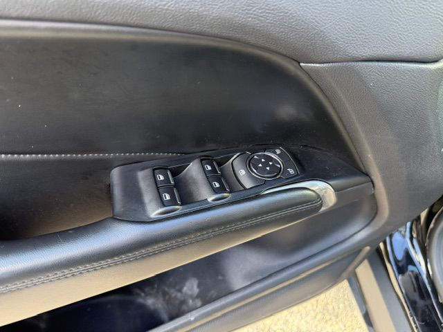 Photo 31 of this LINCOLN MKC