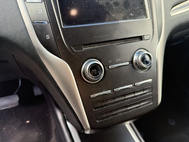 Photo 36 of this LINCOLN MKC