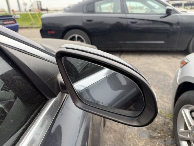 Photo 7 of this MERCEDES-BENZ C-CLASS