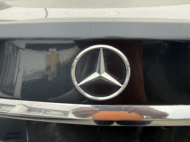 Photo 30 of this MERCEDES-BENZ C-CLASS
