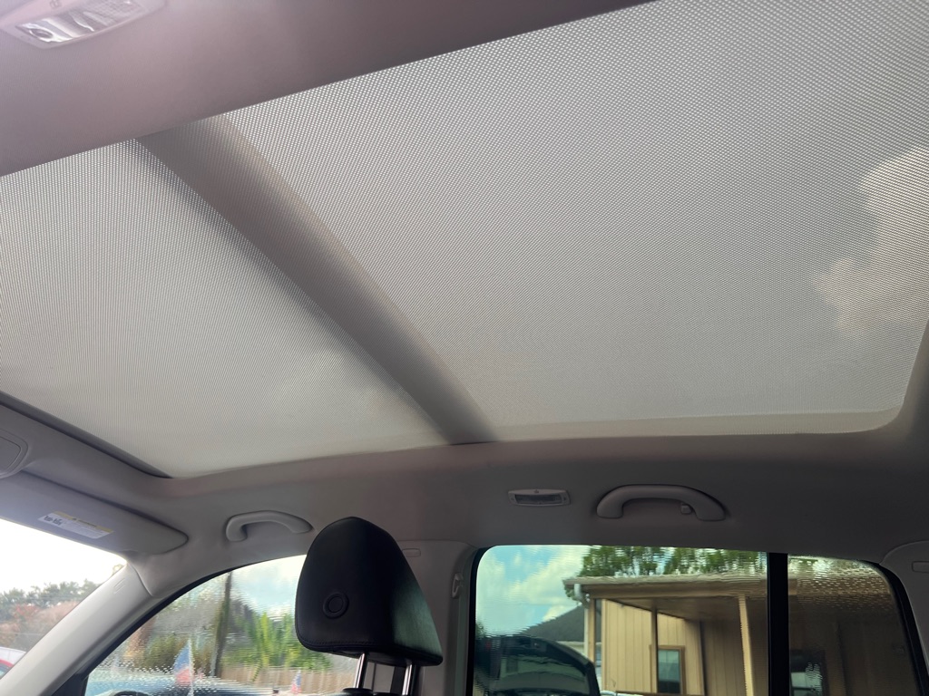 Photo 15 of this VOLKSWAGEN TIGUAN