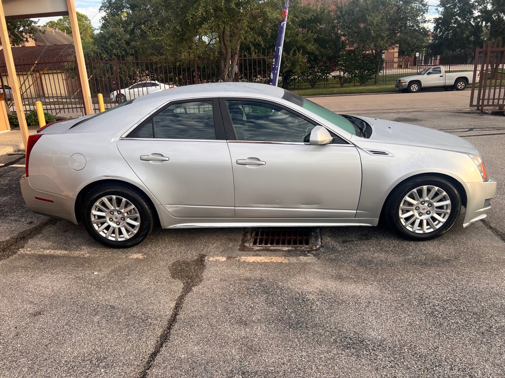 Photo 8 of this CADILLAC CTS