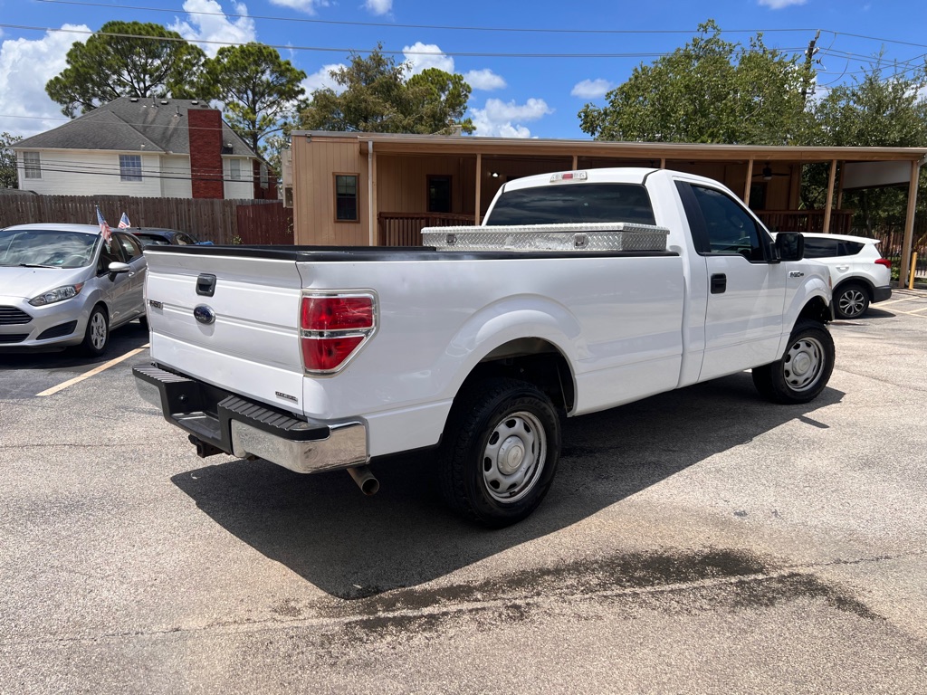 Photo 7 of this FORD F150