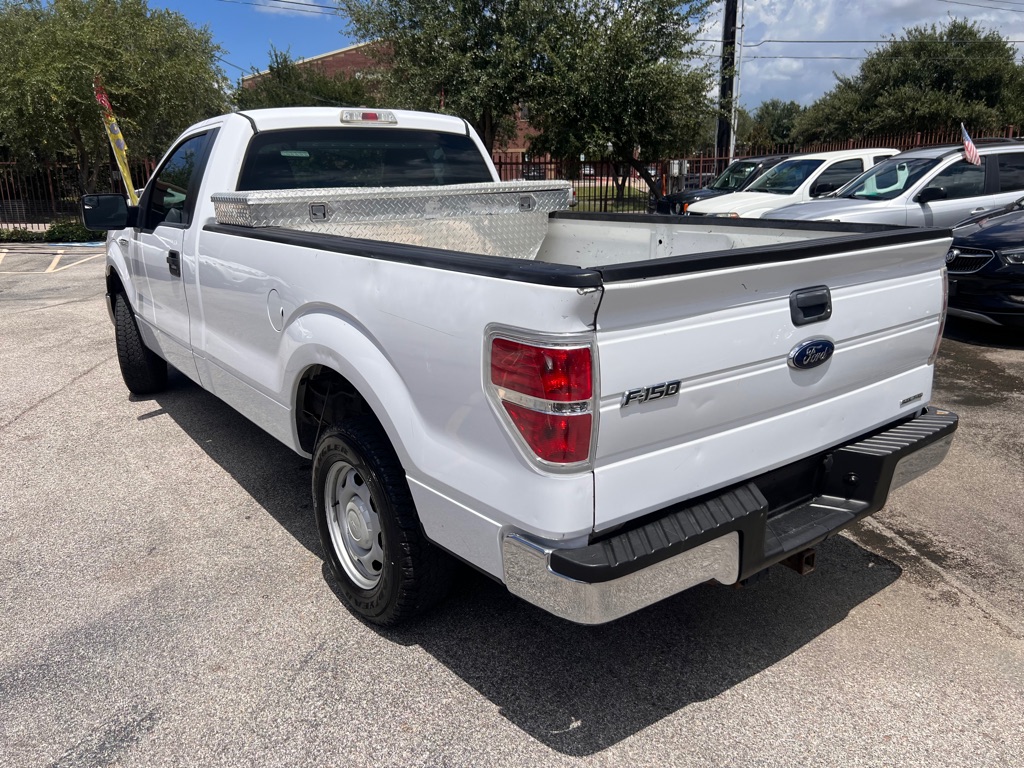 Photo 5 of this FORD F150