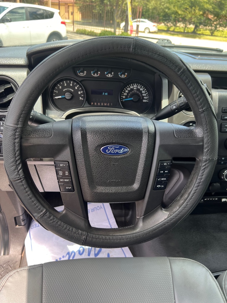 Photo 12 of this FORD F150