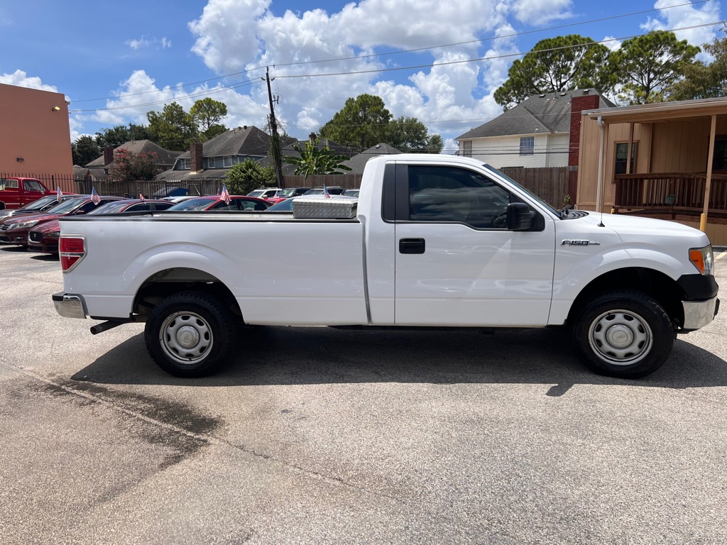 Photo 8 of this FORD F150