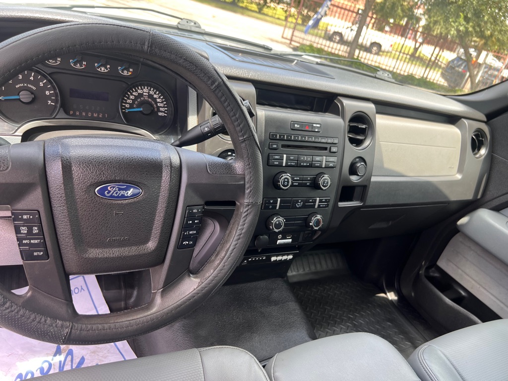 Photo 13 of this FORD F150