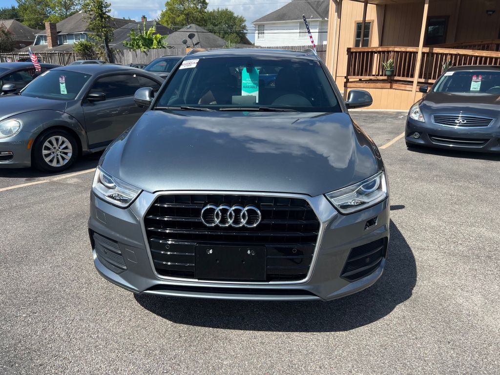 Photo 3 of this AUDI Q3