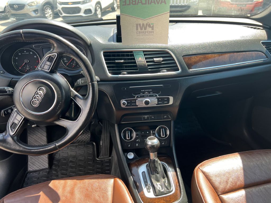 Photo 13 of this AUDI Q3
