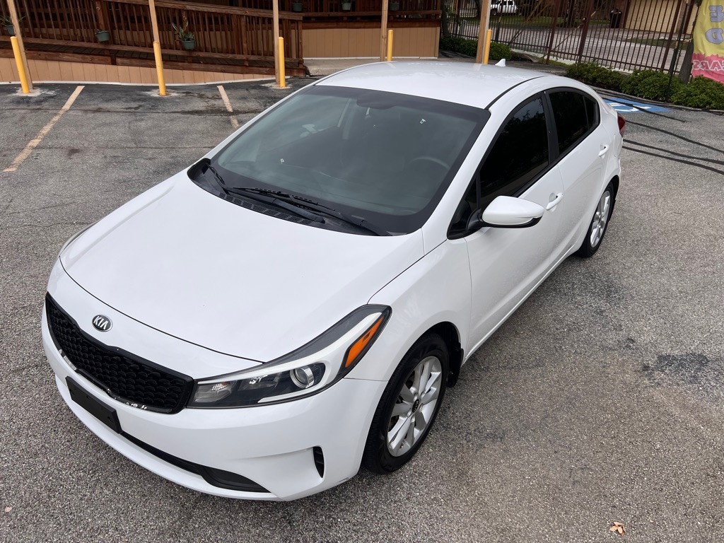 2017 Kia Forte LX AT's photo