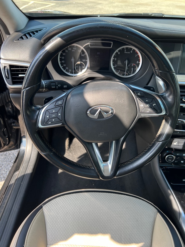 Photo 12 of this INFINITI QX30
