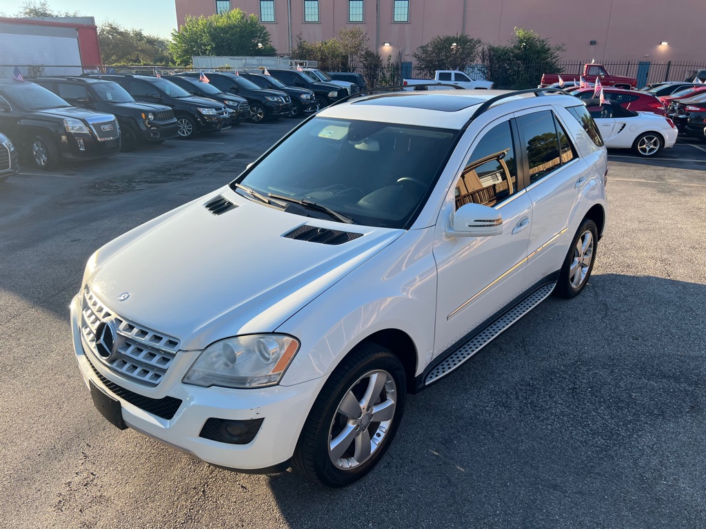2011 MERCEDES-BENZ ML 350 4MATIC's photo