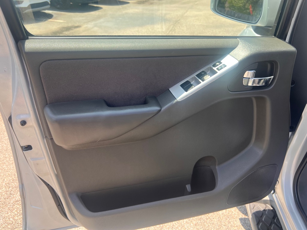 Photo 10 of this NISSAN PATHFINDER
