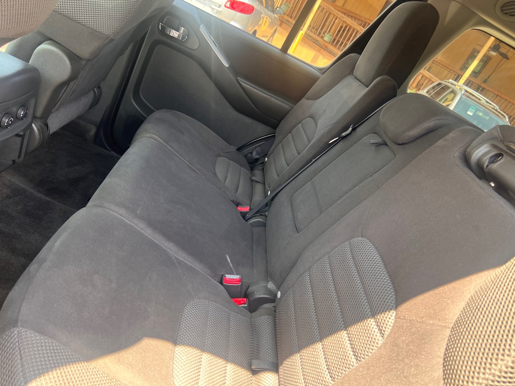 Photo 13 of this NISSAN PATHFINDER