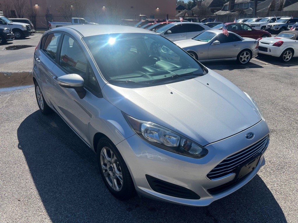 Photo 9 of this FORD FIESTA