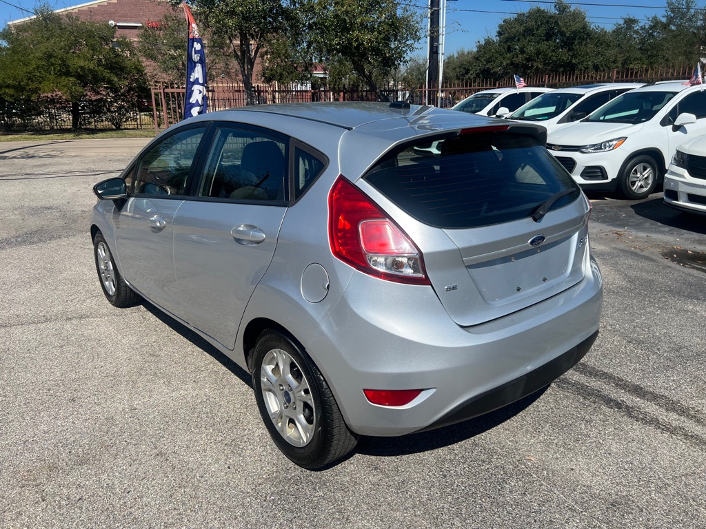 Photo 5 of this FORD FIESTA