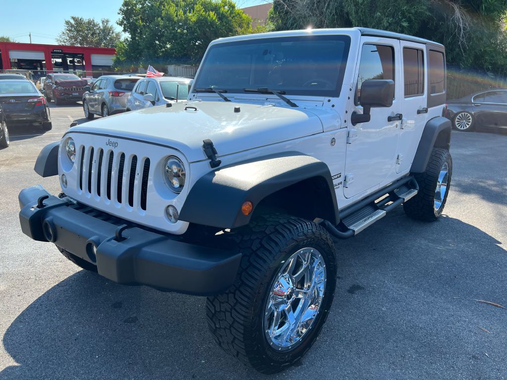 Photo 2 of this JEEP WRANGLER UNLIMI