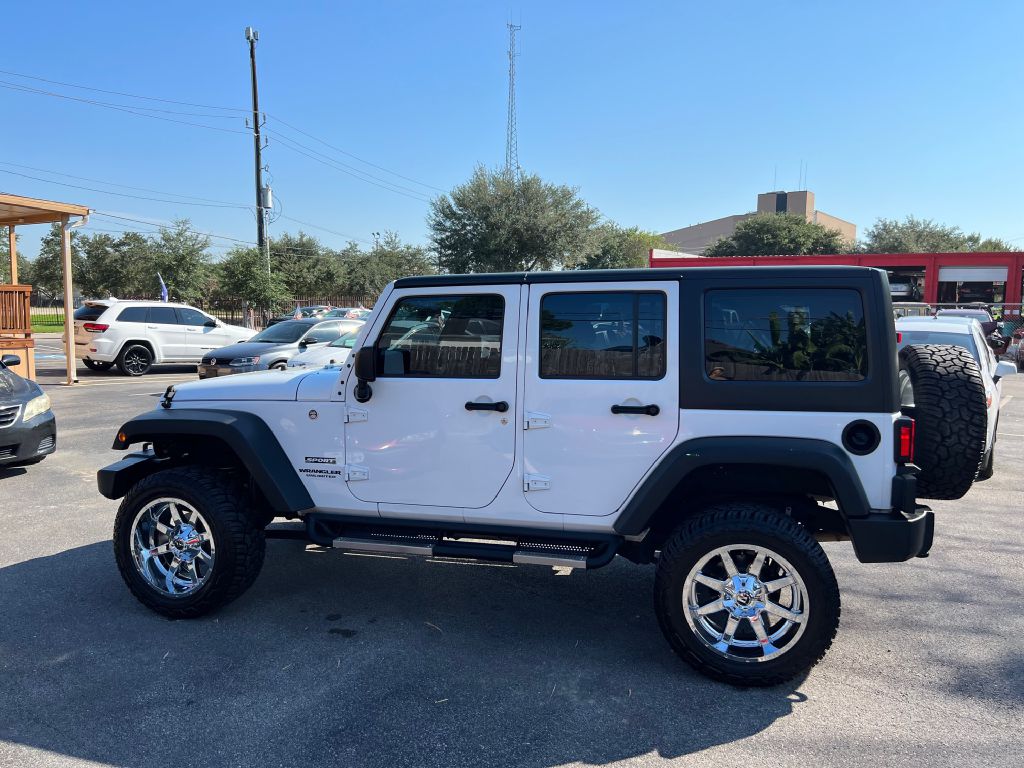 Photo 4 of this JEEP WRANGLER UNLIMI
