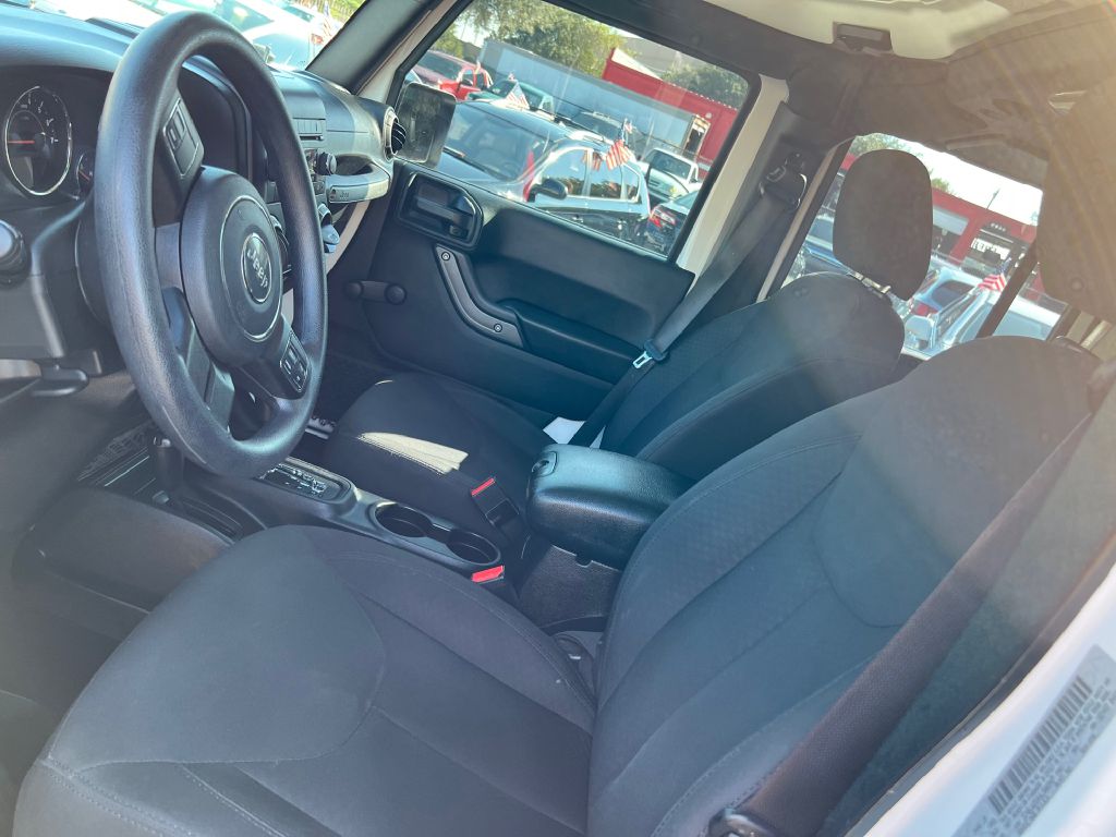Photo 11 of this JEEP WRANGLER UNLIMI