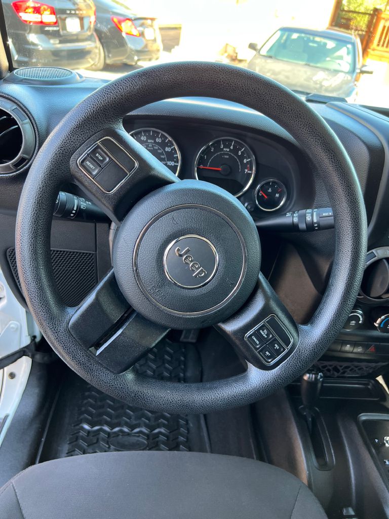 Photo 12 of this JEEP WRANGLER UNLIMI