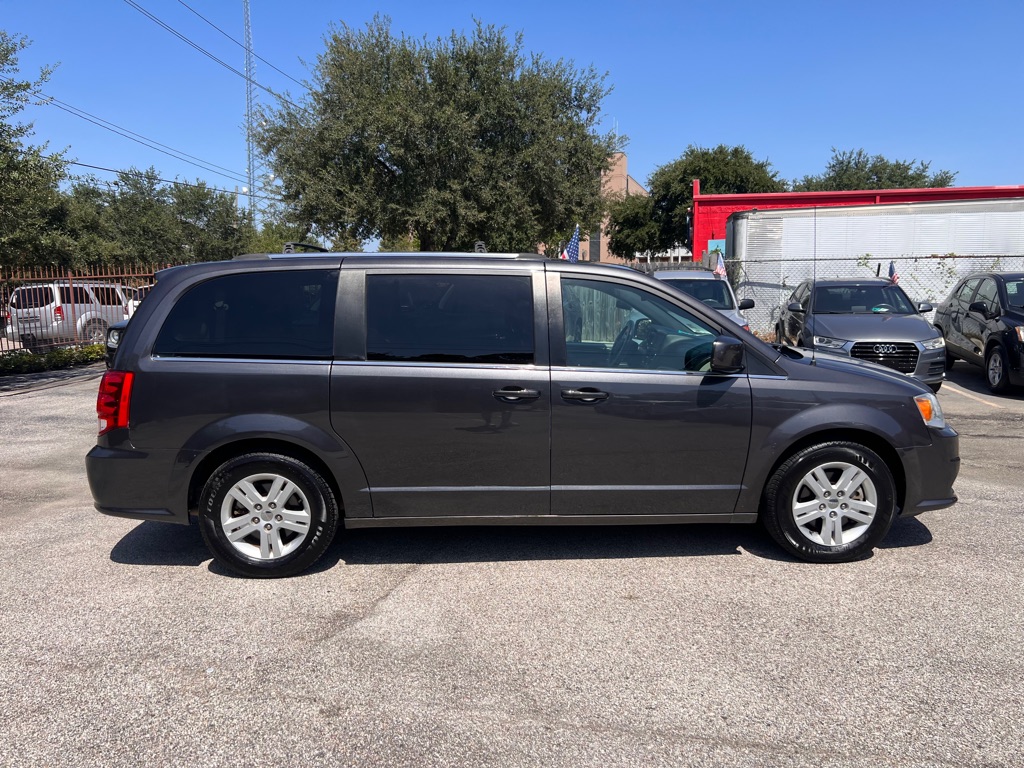 Photo 8 of this DODGE GRAND CARAVAN