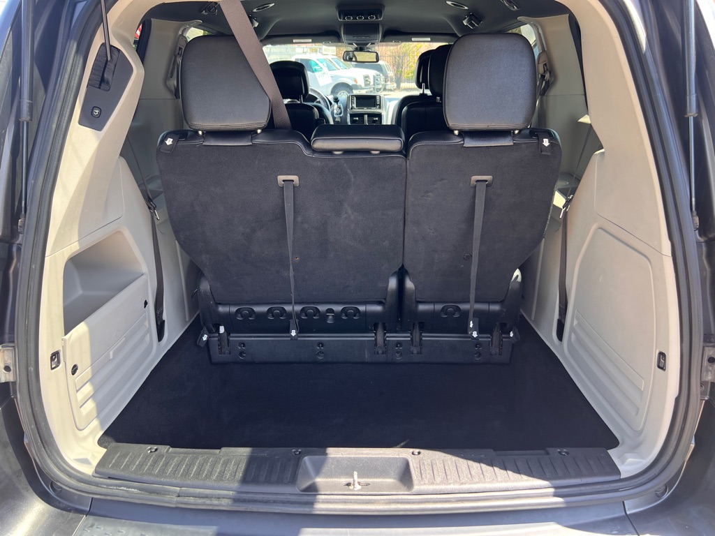 Photo 16 of this DODGE GRAND CARAVAN