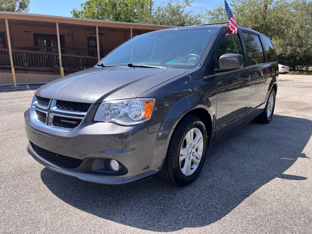Photo 2 of this DODGE GRAND CARAVAN