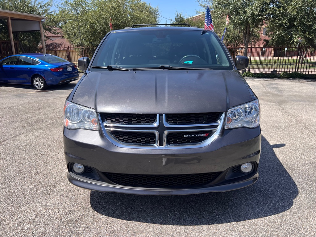 Photo 3 of this DODGE GRAND CARAVAN