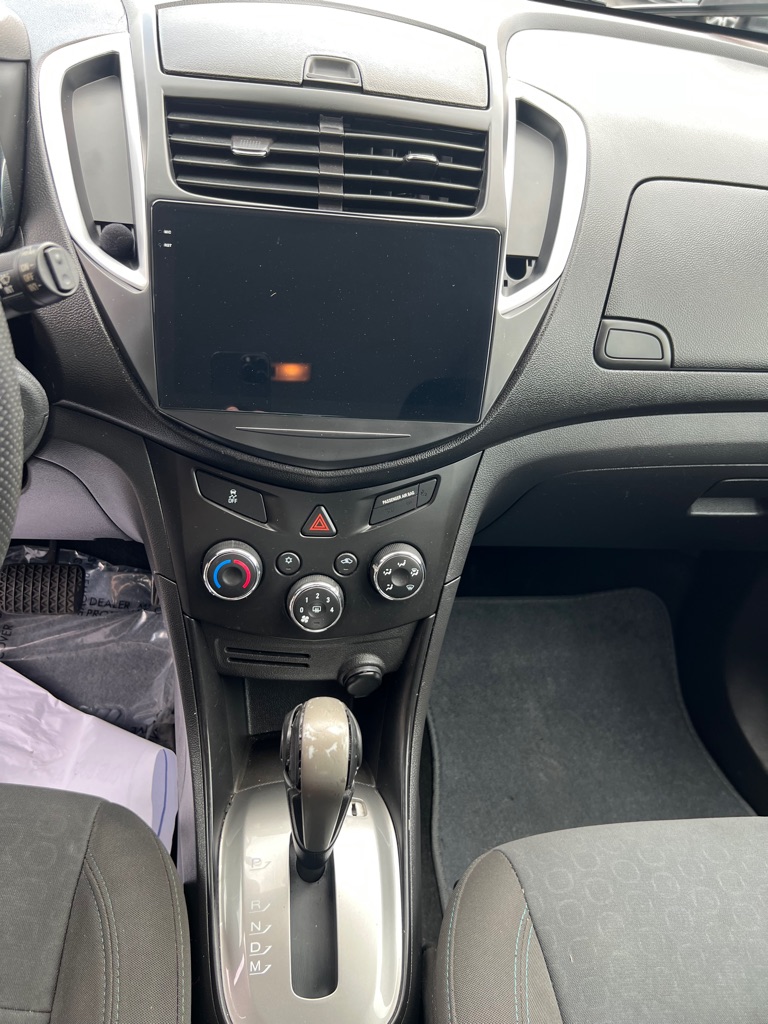 Photo 14 of this CHEVROLET TRAX