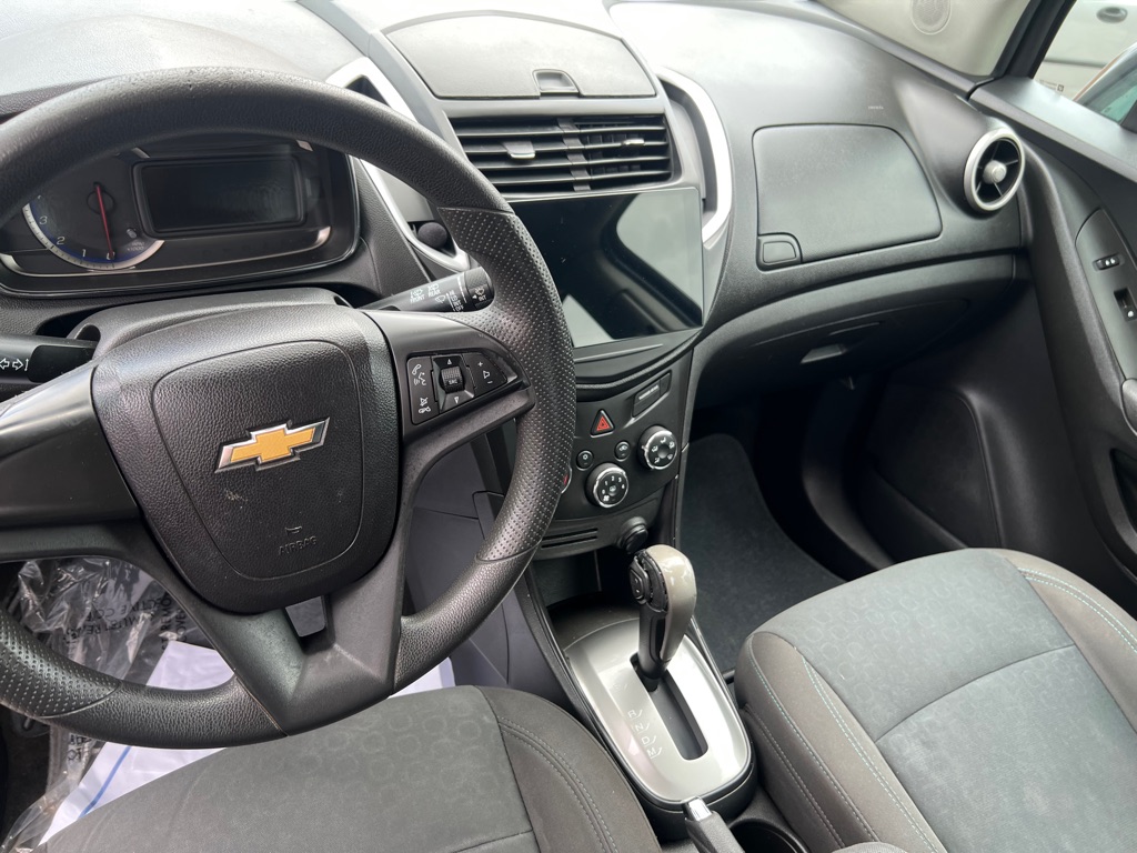 Photo 13 of this CHEVROLET TRAX