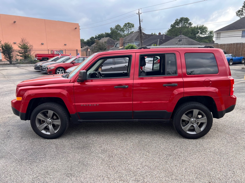Photo 4 of this JEEP PATRIOT