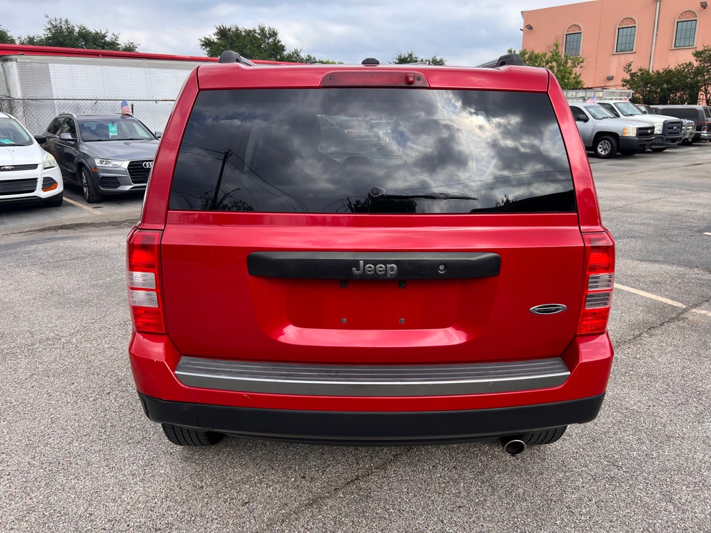 Photo 6 of this JEEP PATRIOT