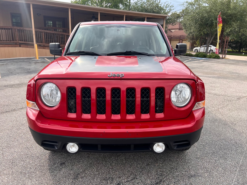 Photo 3 of this JEEP PATRIOT