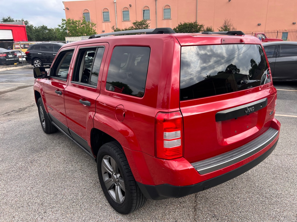 Photo 5 of this JEEP PATRIOT