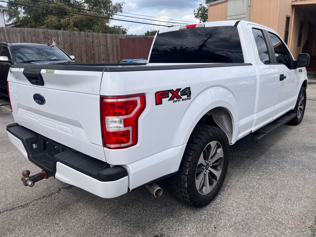 Photo 7 of this FORD F150